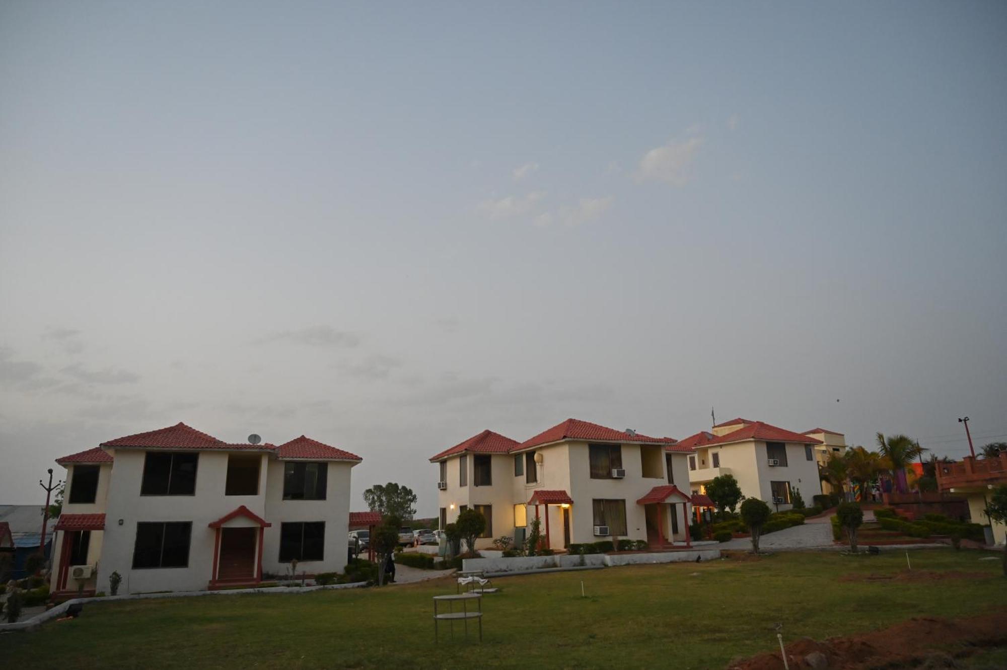 Orchha Club And Resort - Ocr Exteriér fotografie