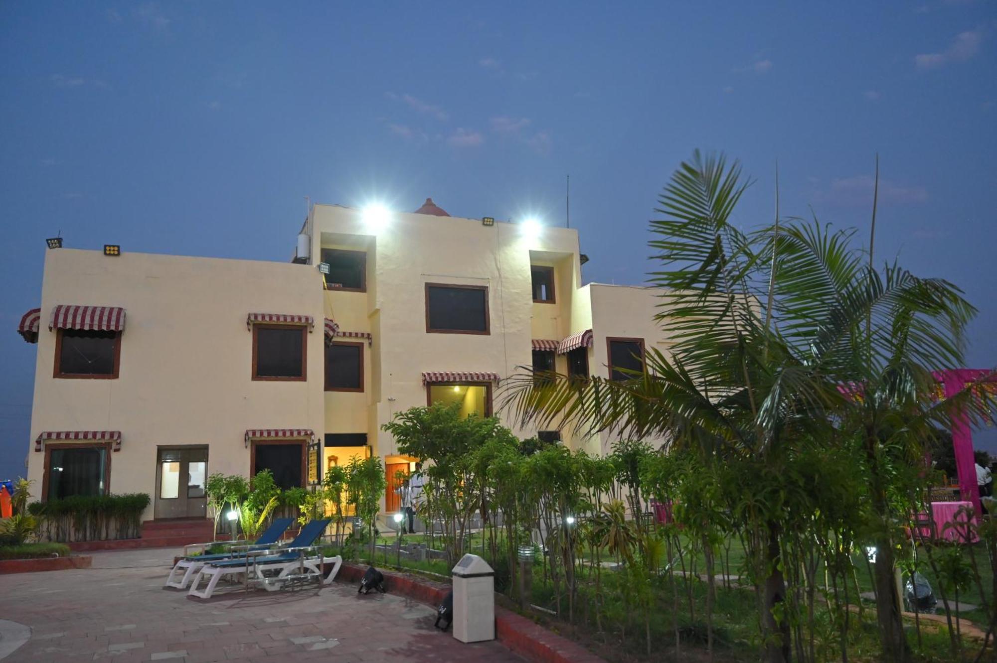 Orchha Club And Resort - Ocr Exteriér fotografie