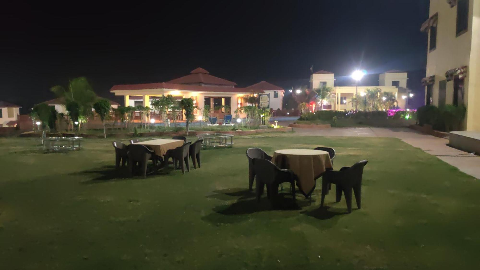 Orchha Club And Resort - Ocr Exteriér fotografie